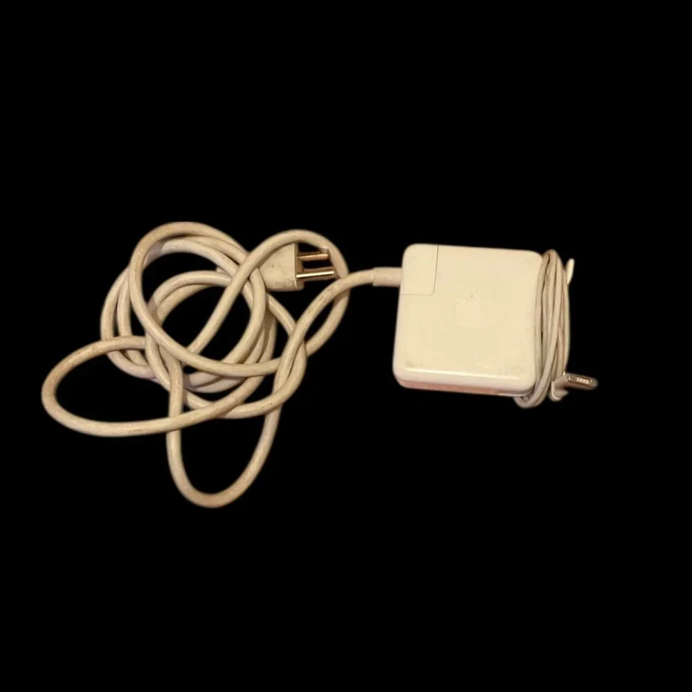 Genuine Apple 60W Magsafe 2 Power Adapter Charger Macbook Pro A1435 MD565LL/A